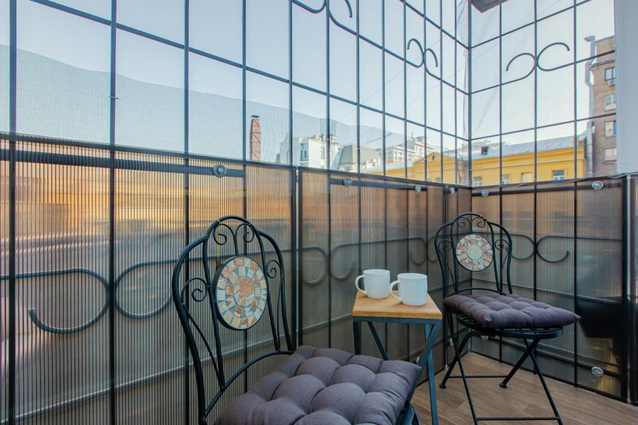 Big Jacuzzi , Sauna , Khreshchatyk Apartments Kiev Exterior foto